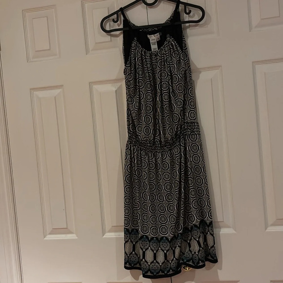 Max Studio Geo prints elastic waist spaghetti sleeves dress Sz Small - Picture 4 of 11